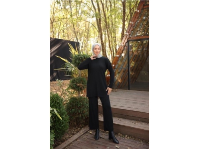 O Yaka K�sa Tunik Pantolon Sade �kili Tesett�r E�ofman Tak�m� - 71219.003 - Siyah